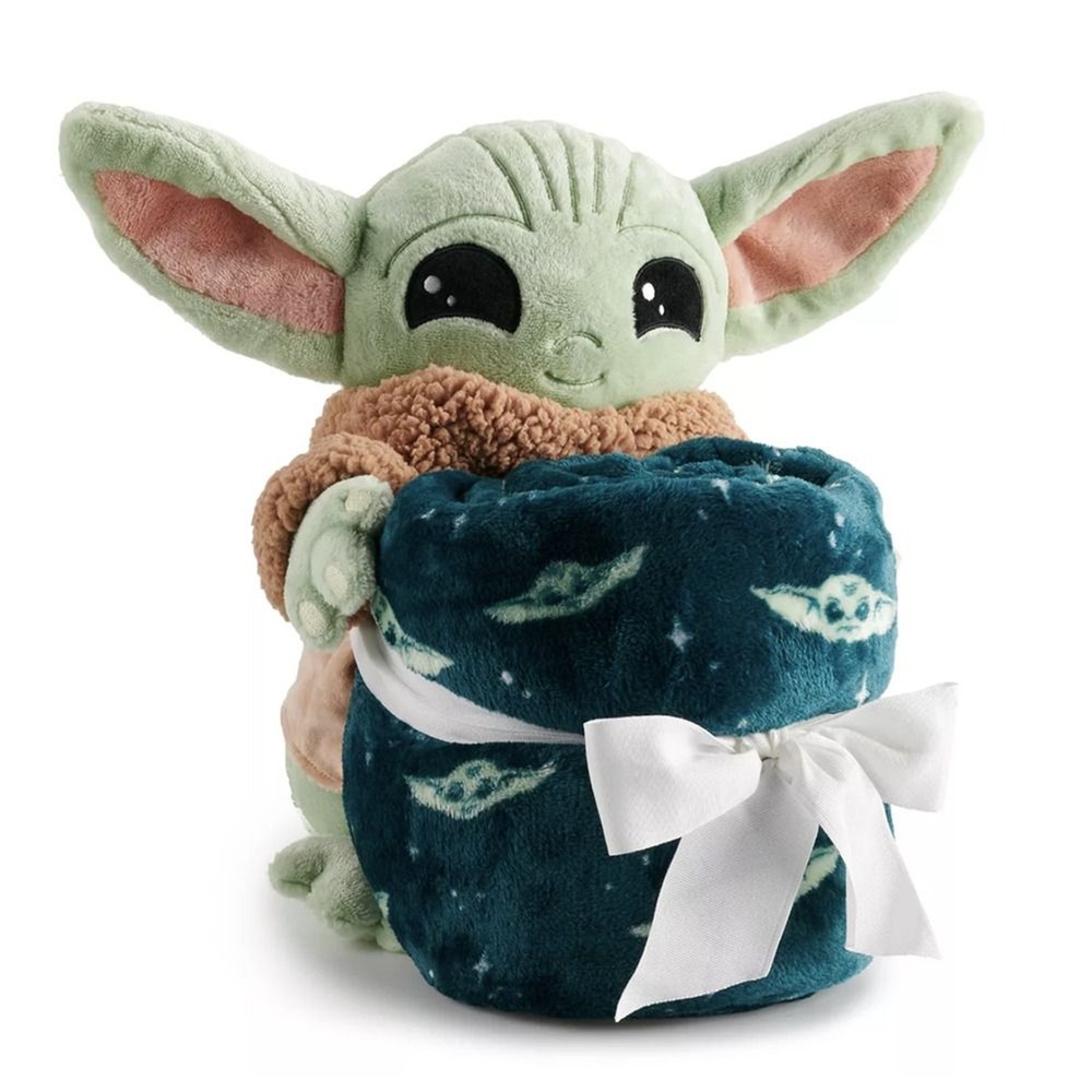Disney Star Wars The Child‎ Baby Yoda Buddy & Throw Gift Set Mandalorian